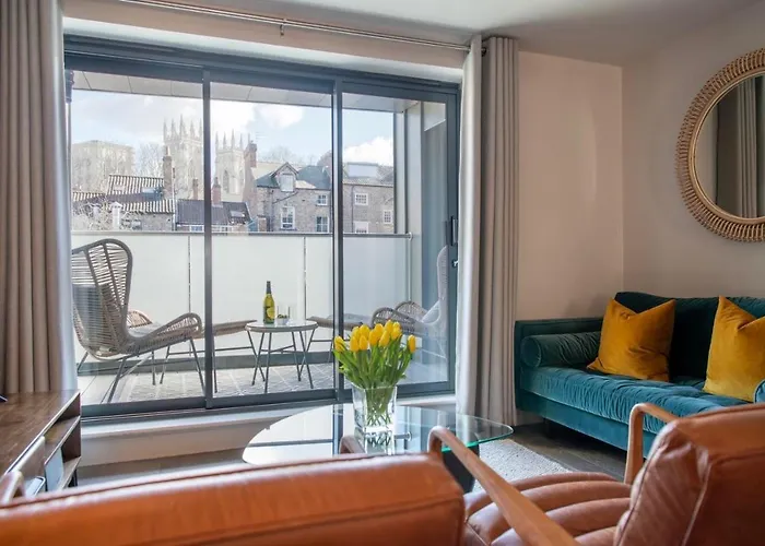 The Quadrant - The Larsen Suite