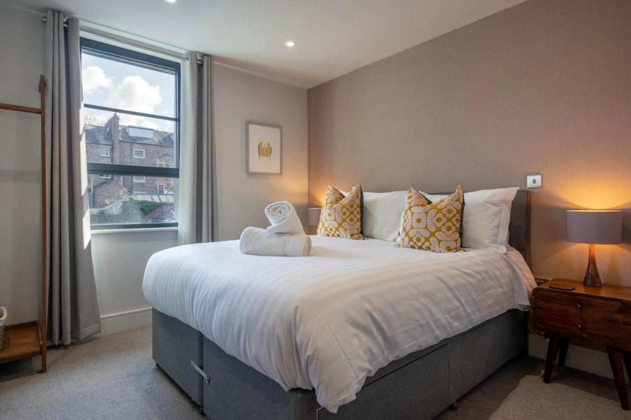 The Quadrant - The Larsen Apartemen