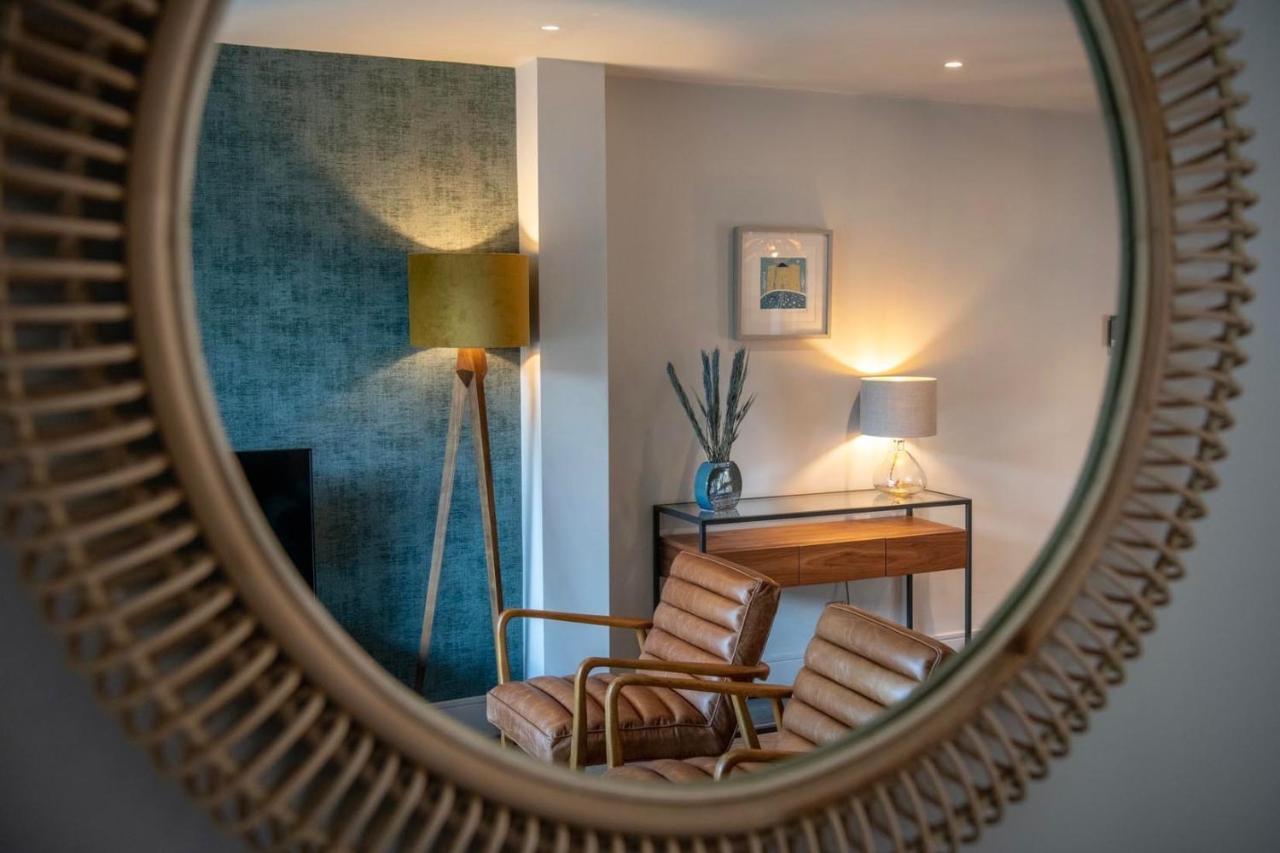 The Quadrant - The Larsen Apartemen