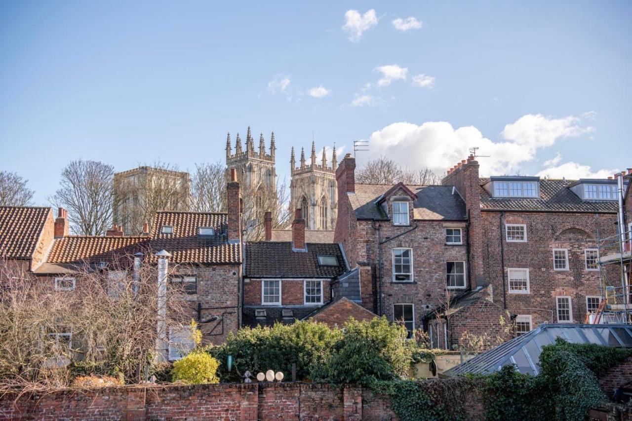The Quadrant - The Larsen Apartemen York