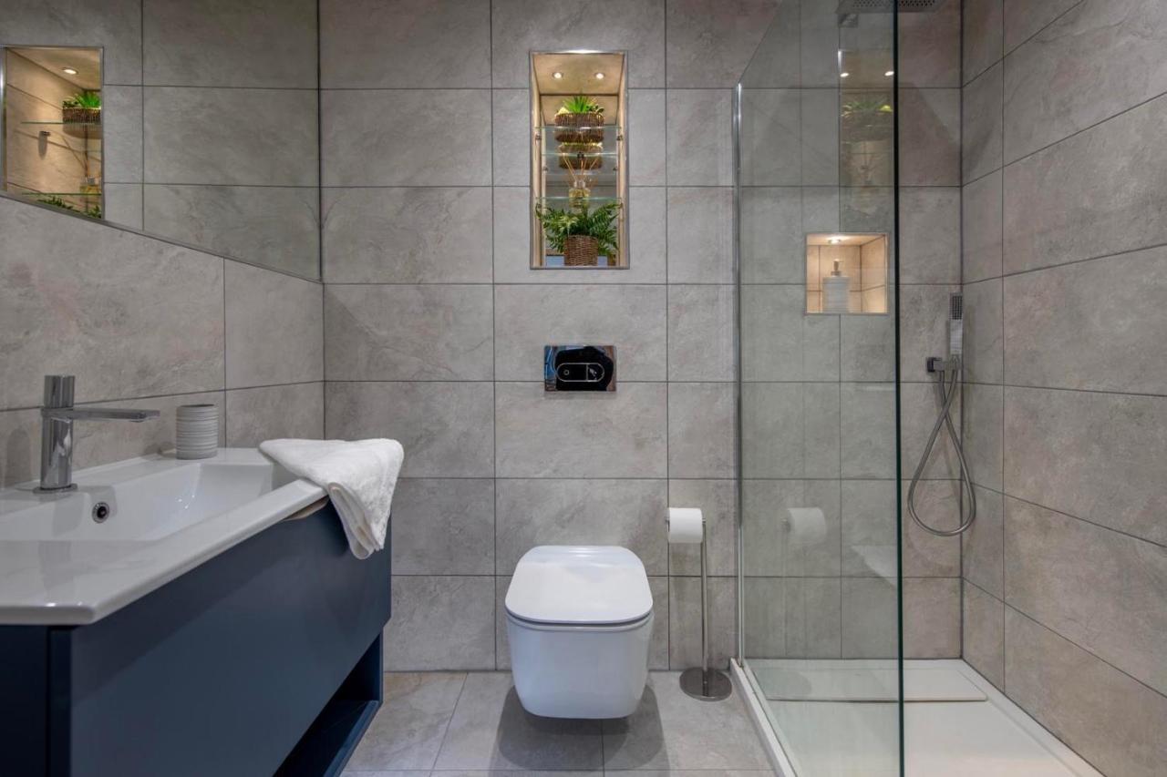 Apartemen The Quadrant - The Larsen *