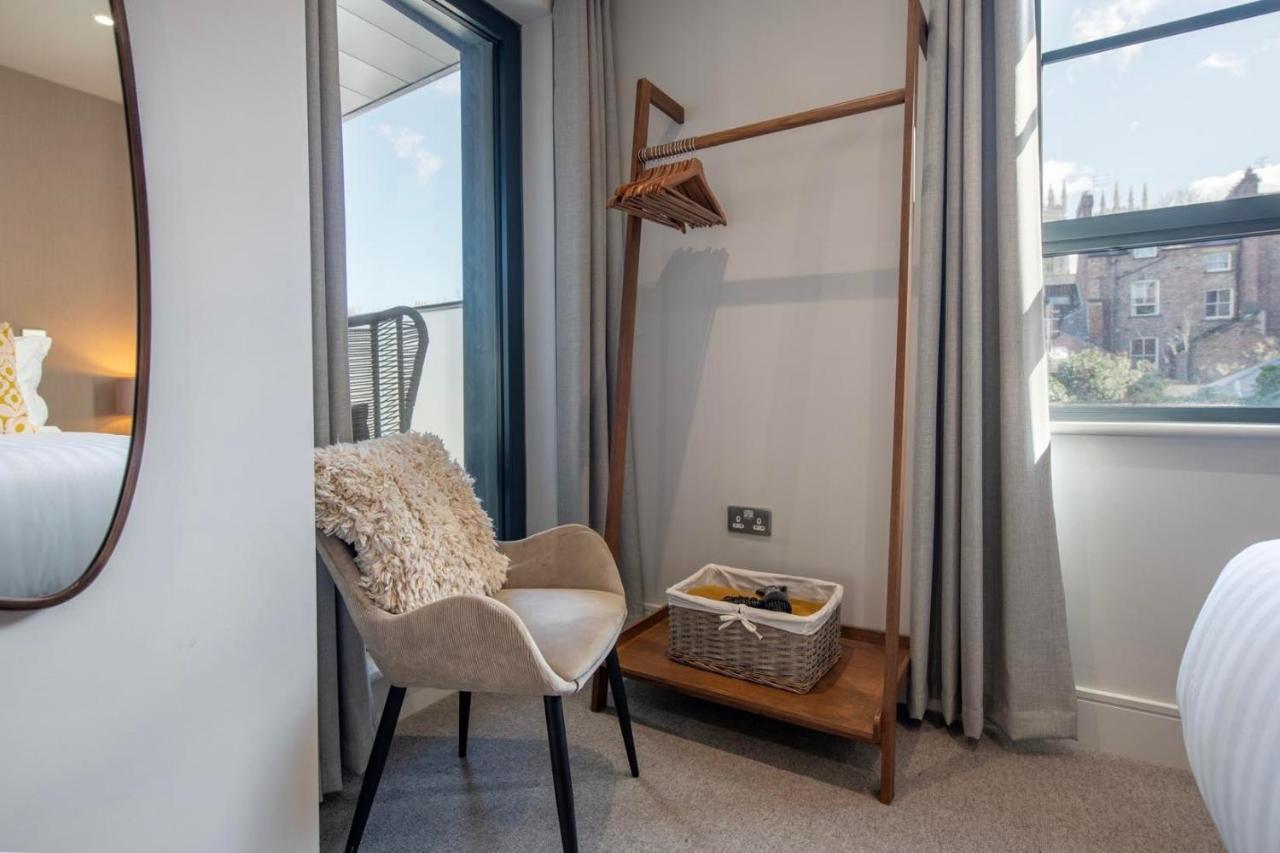 The Quadrant - The Larsen Apartemen *